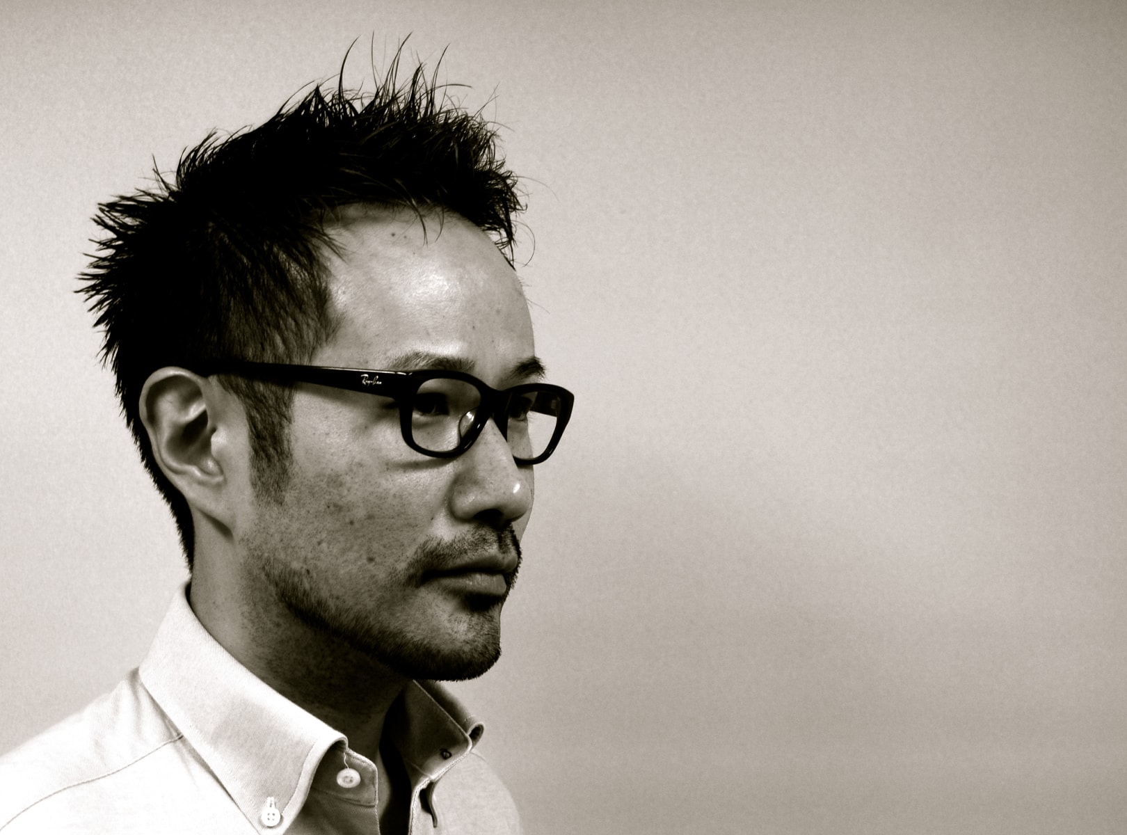 NARADOLL HIGASHIDA代表 東田 茂一